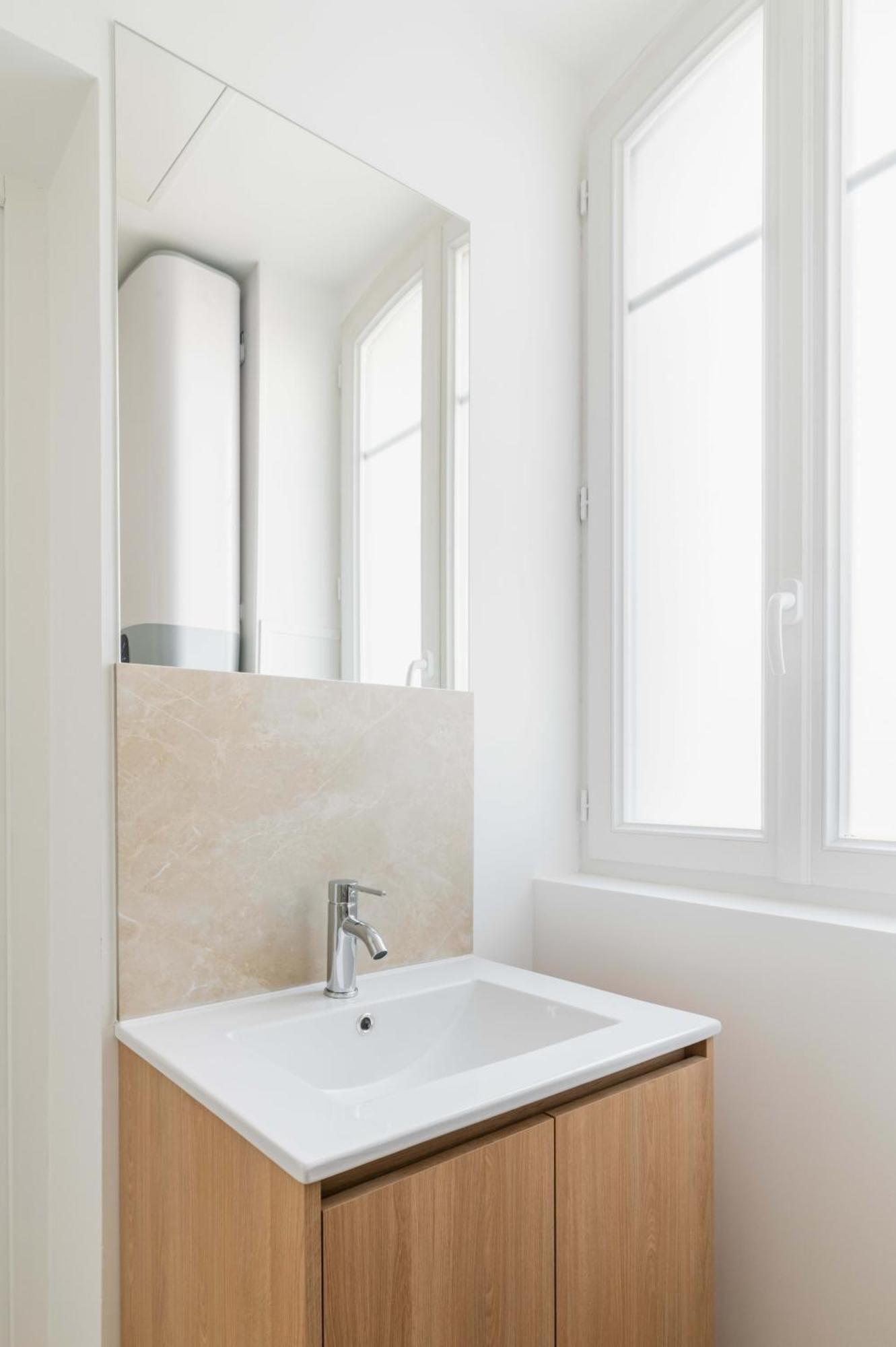 2 Pieces Refait Neuf Metro Jaures - Paris 19 - 4P - Flat-Guest Apartment Bagian luar foto