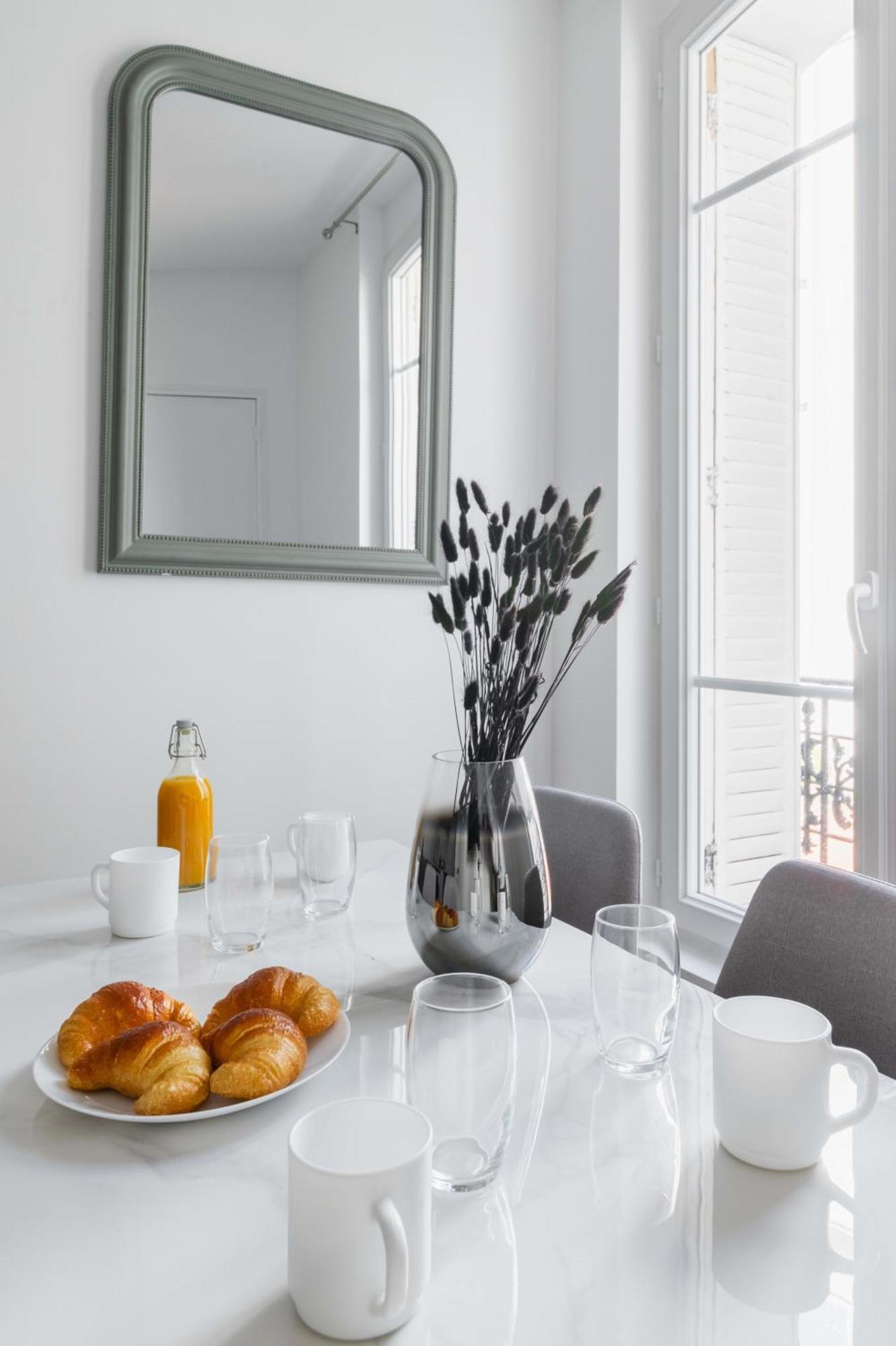 2 Pieces Refait Neuf Metro Jaures - Paris 19 - 4P - Flat-Guest Apartment Bagian luar foto