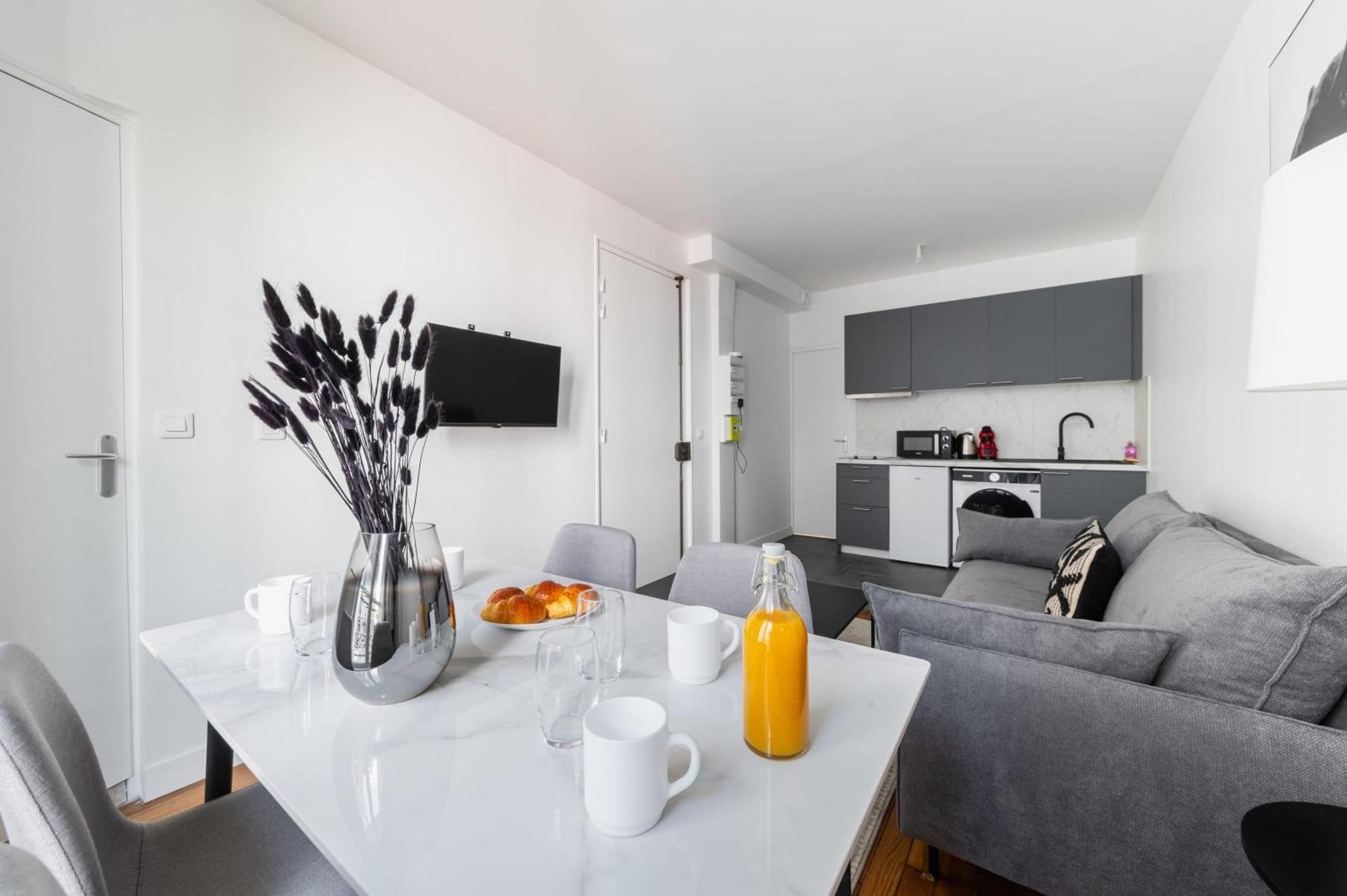 2 Pieces Refait Neuf Metro Jaures - Paris 19 - 4P - Flat-Guest Apartment Bagian luar foto